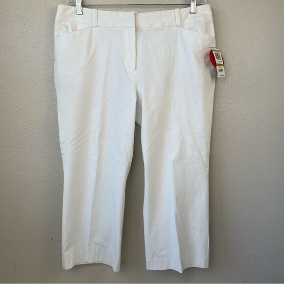 NWT Style & Co white Stretch Capri Pants Size 14 - Picture 1 of 7